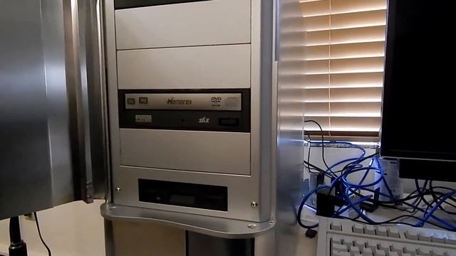 Cooler Master Cavalier CAV-T03 computer case with a bonus Pentium 4 Build inside смотреть онлайн