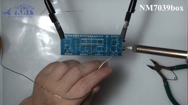 NM7039box - набор для сборки настольных электронных часов от Мастер Кит. Обзор, пайка, сборка. смотреть онлайн