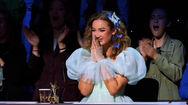 Dibur получает звезду от Ольги Бузовой