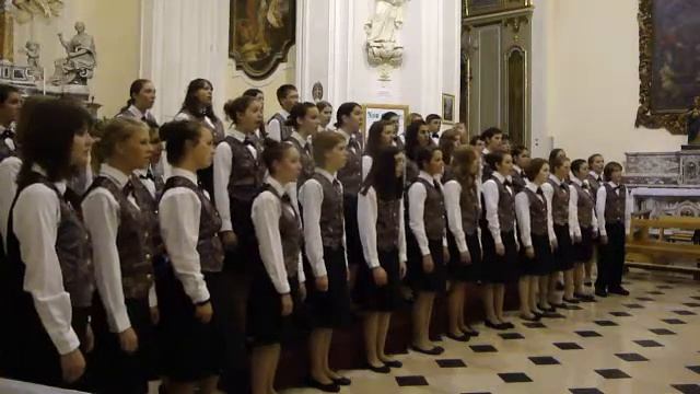 SCS Touring Choir in Noto: Brahms' Lullaby by Dorn Younger смотреть онлайн