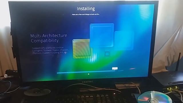 UOS a linux distro from china смотреть онлайн