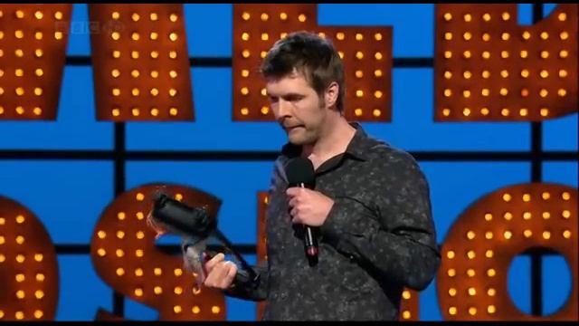 Rhod Gilbert - Luggage on Michael McIntyre's Comedy Roadshow смотреть онлайн
