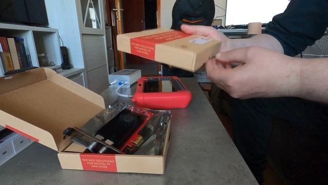 TBS6209SE Unboxing смотреть онлайн