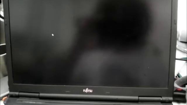 Triple Boot Windows/Linux on Fujitsu Lifebook смотреть онлайн