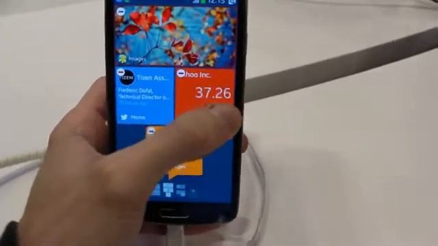 Hands on with Samsung's Tizen OS An impressively capable Android clone смотреть онлайн