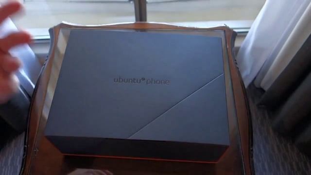 Linux Smartphones with Open Source Ubuntu OS Go on Sale Sale in Russia смотреть онлайн