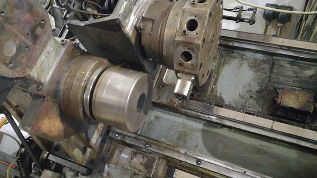 LinuxCNC running Traub TNC 65 lathe смотреть онлайн