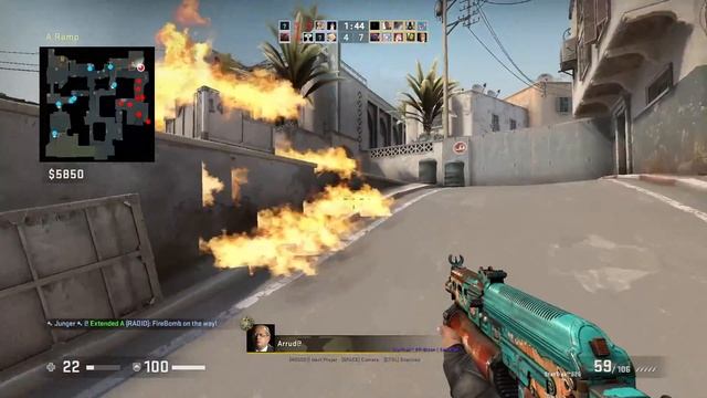 CS:GO on Nitro 5 Manjaro Linux смотреть онлайн