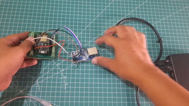 ESP8266 with W5500 Ethernet Shield for Modbus TCP Communication смотреть онлайн