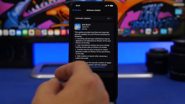 iOS 16.0.3 Released - Why You Need to UPDATE Immediately ! смотреть онлайн
