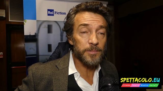 Alessio Boni, intervista Enrico Piaggio: vespista da sempre, la mia prima moto смотреть онлайн