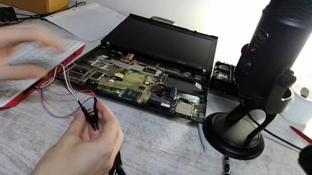 INSTALANDO LIBREBOOT EN THINKPAD X200 смотреть онлайн
