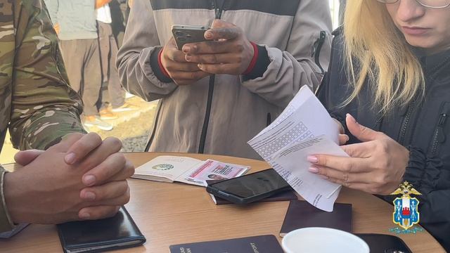 В Ростове-на-Дону прошли проверки миграционного режима смотреть онлайн