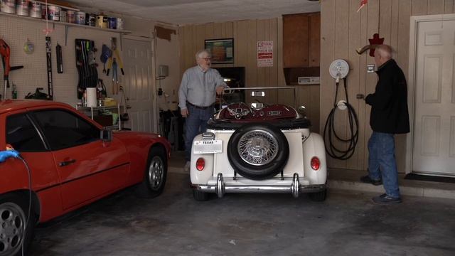 Turning classic gas cars into fancy electrics смотреть онлайн