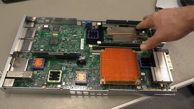 How about a $6000 SSD drive? HP 3PAR 7200 - (PWJ85) смотреть онлайн