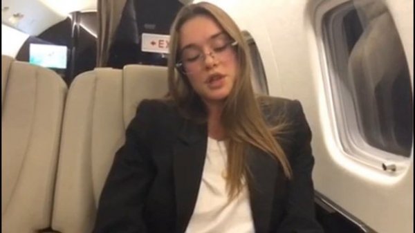 Синтюрева в самолете - https：⧸⧸sintyureva.org