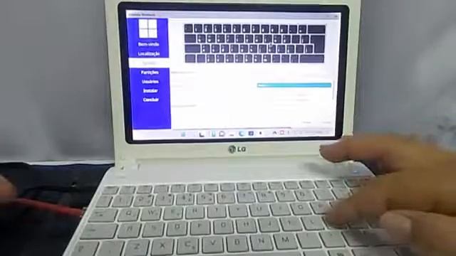 INSTALANDO LINUX WINDOWSFX 11 (LINUX COM A CARA DO WINDOWS 11) ! смотреть онлайн