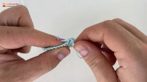 ПОЛУСТОЛБИК С НАКИДОМ крючком