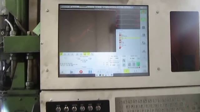 Cinci 10HC2500 with LinuxCNC simple program with Y-axis and toolchange смотреть онлайн