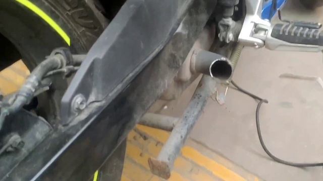 Full system exhaust installation on Suzuki Gixxer 250SF vs Akrapovic exhaust modification under ₹3K смотреть онлайн