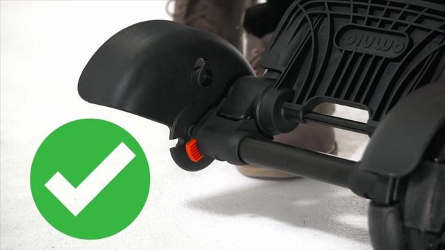 013: Fitting and removing the mudguards - Omnio Stroller Instructional Videos смотреть онлайн