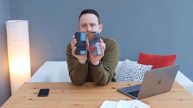 She gave me her new PINK iPhone 13! | UNBOXING & FIRST IMPRESSIONS смотреть онлайн