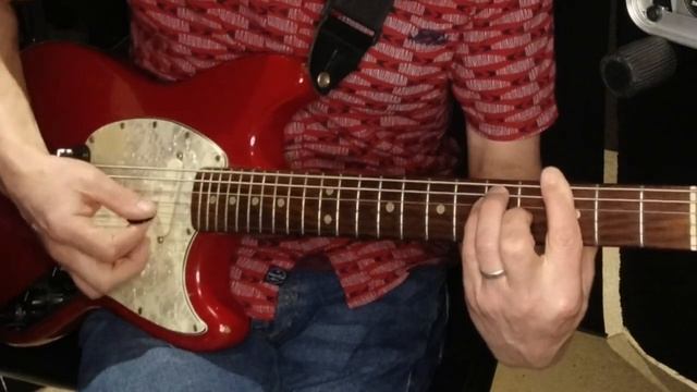 Fender Musicmaster - Bass & Chords on One Neck смотреть онлайн