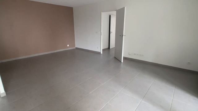 VISITE - T3 15 chemin de l'Eglise à GRENOBLE смотреть онлайн