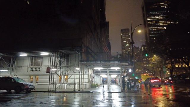 4K New York City 🇺🇸: Walking Tour from Fifth Avenue to Times Square in New York City USA смотреть онлайн