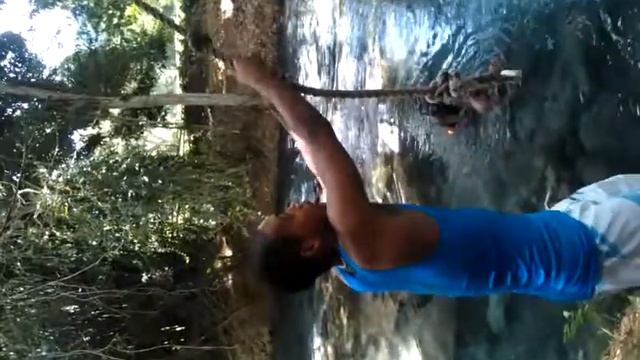 Rope Swing Into The White River, Ocho Rios смотреть онлайн