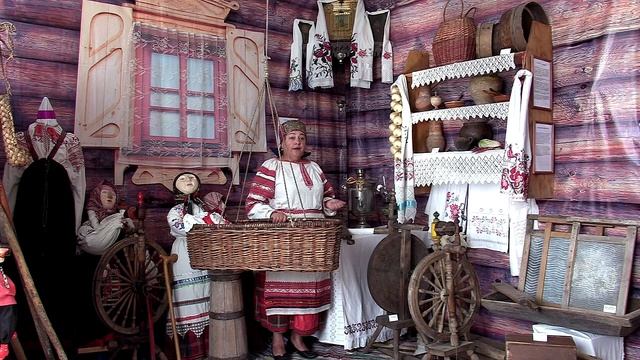 Русская изба Историко-краеведческого музея МКУК «КДЦ» Каширского МО Воронежской области смотреть онлайн