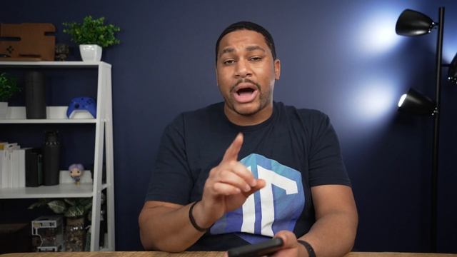 iPhone 13 Pro Max Phone Rebel Gen 3 in RED! смотреть онлайн