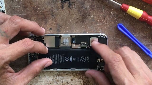 iphone 5 battery replacement @Aldrien Tv-vlog смотреть онлайн