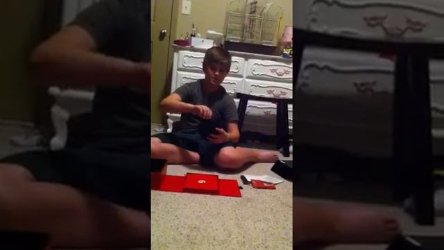 Unboxing of the beats by dre project (red) смотреть онлайн