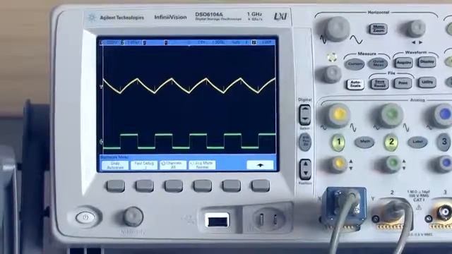 Generate a PRBS Signal using a Trueform Waveform Generator смотреть онлайн