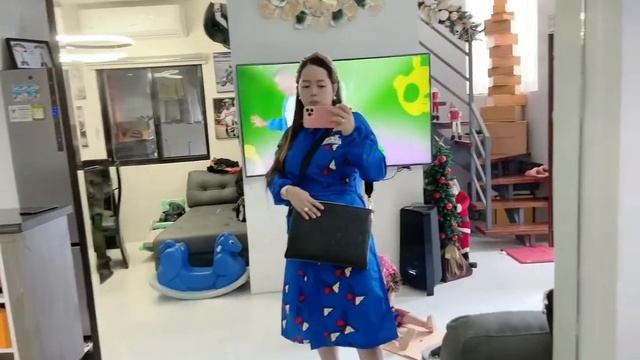 Unboxing w/ me & Baby Maine from Louis Vuitton COUSSIN MM & FELICIE POCHETTE | DR. MAE ABELLA смотреть онлайн