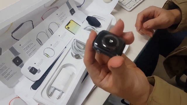 애플워치4 44 40 mm 알루미늄 분리해서 뿌셔버려?!..진정해... REAL 후기 가즈아!(feat.무선마우스새것 포함 20개 무료나눔 이벤트!) смотреть онлайн