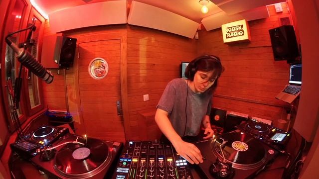 Planet Show w/ Yentl @ Kiosk Radio, Brussels смотреть онлайн