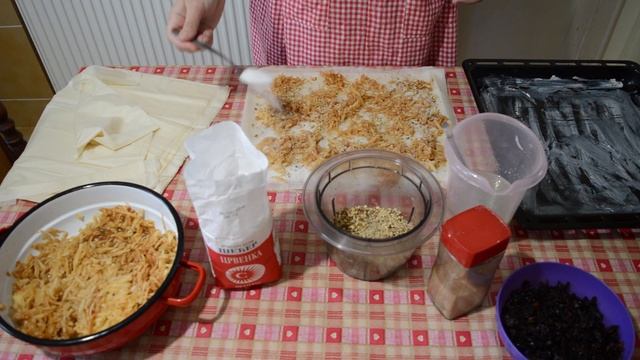 Pita od jabuka, suvih sljiva i oraha/Apple pie with nuts - Recepti Milica Mihailovic смотреть онлайн