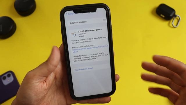 iOS 15.4 Beta 5 Update on iPhone XR ! смотреть онлайн