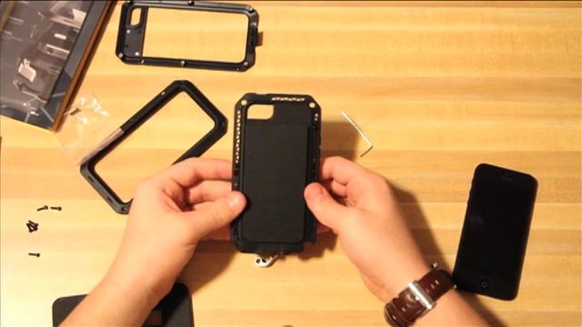 Lunatik Taktik Strike for the iPhone 5/5S смотреть онлайн