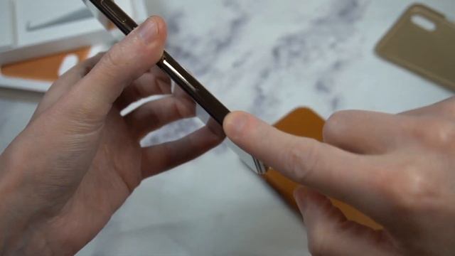 Official Apple Leather Case (for iPhone Xs) - Saddle Brown Unboxing and Review смотреть онлайн