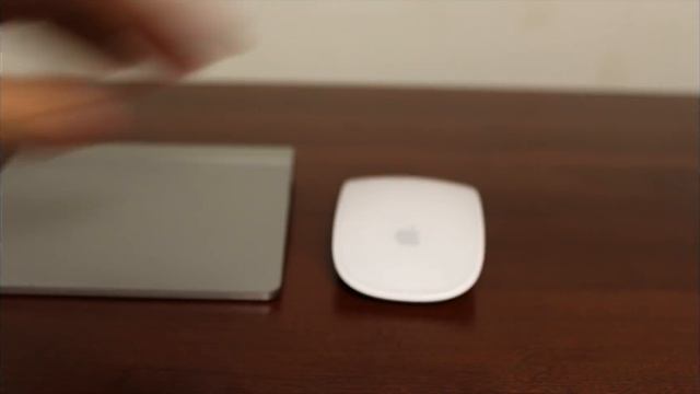 Apple Magic Mouse vs Magic Trackpad - 4K смотреть онлайн
