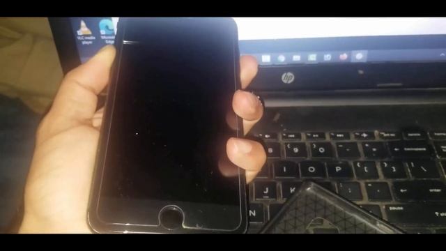 How to Fix iPhone Stuck on Apple Logo or Boot Loop 2021 смотреть онлайн