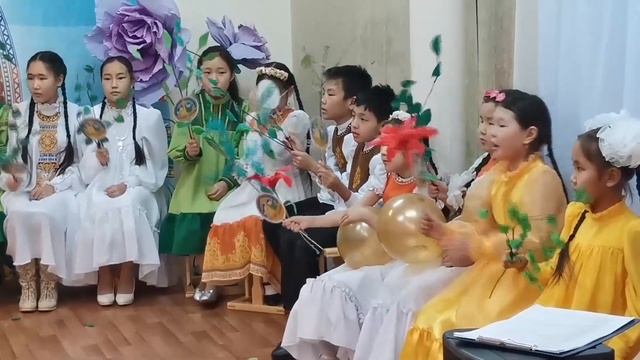 "Кыталыктар". Соло: Маркова Самаана. Мегино-Кангаласский улус. смотреть онлайн