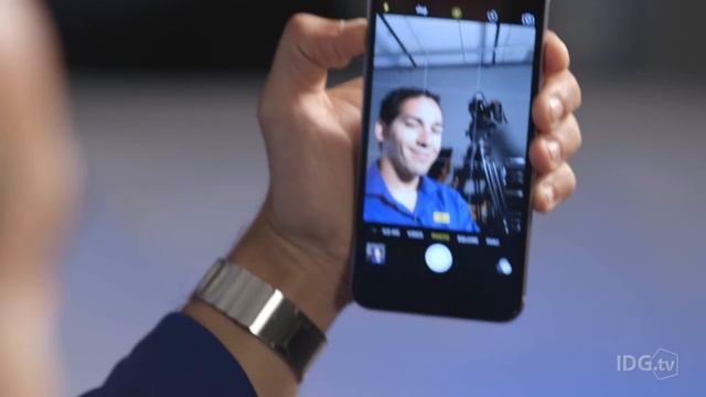 Hands on with the new iPhone 6S Plus смотреть онлайн