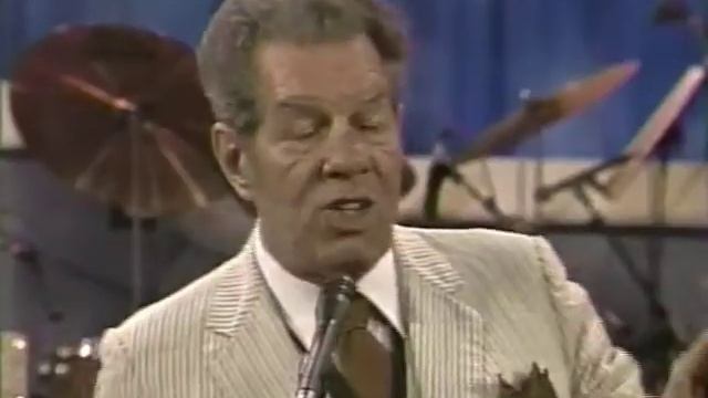 Marion Hutton, Tex Beneke, Don't Sit Under the Apple Tree, 1984 Glenn Miller TV смотреть онлайн