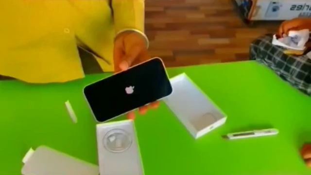 Apple iPhone 14 Pro Max & 14 Pro Unboxing *Dynamic Island* смотреть онлайн