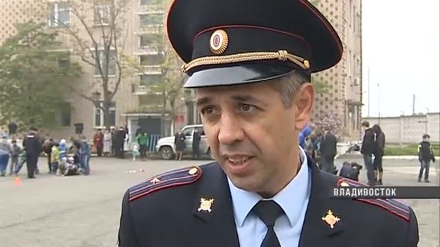 Во Владивостоке прошли показательные выступления патрульно-постовой службы смотреть онлайн