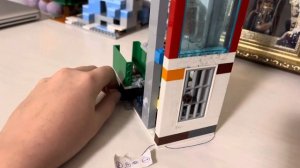 Обзор на мой самодельный макет лифта из Лего ￼￼￼